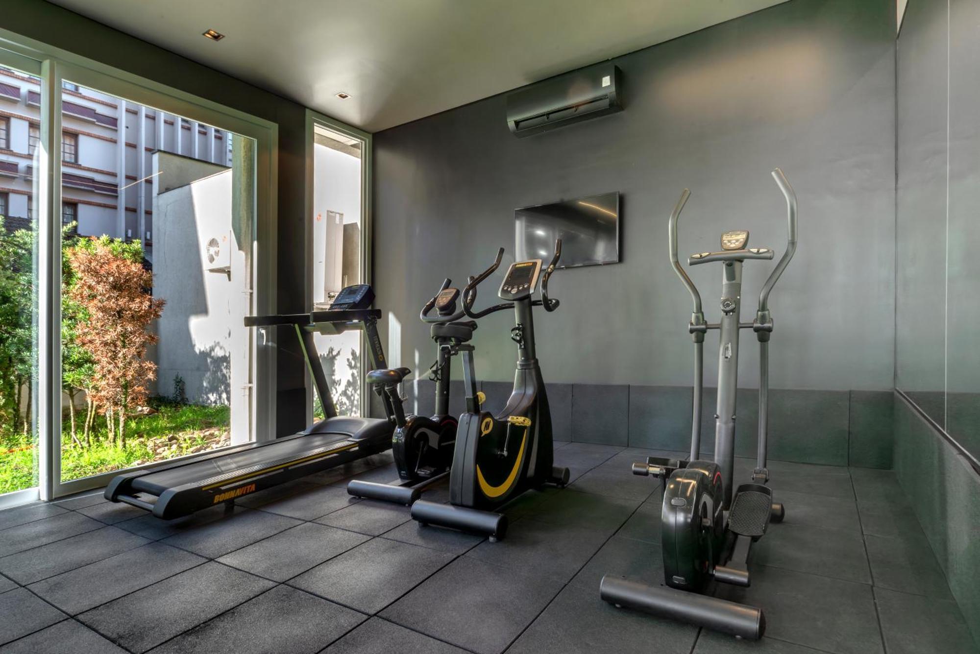 Hotel Laghetto Stilo Borges 格拉玛多 外观 照片 A home gym