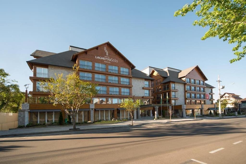 Hotel Laghetto Stilo Borges 格拉玛多 外观 照片 The Lake Travis Hotel